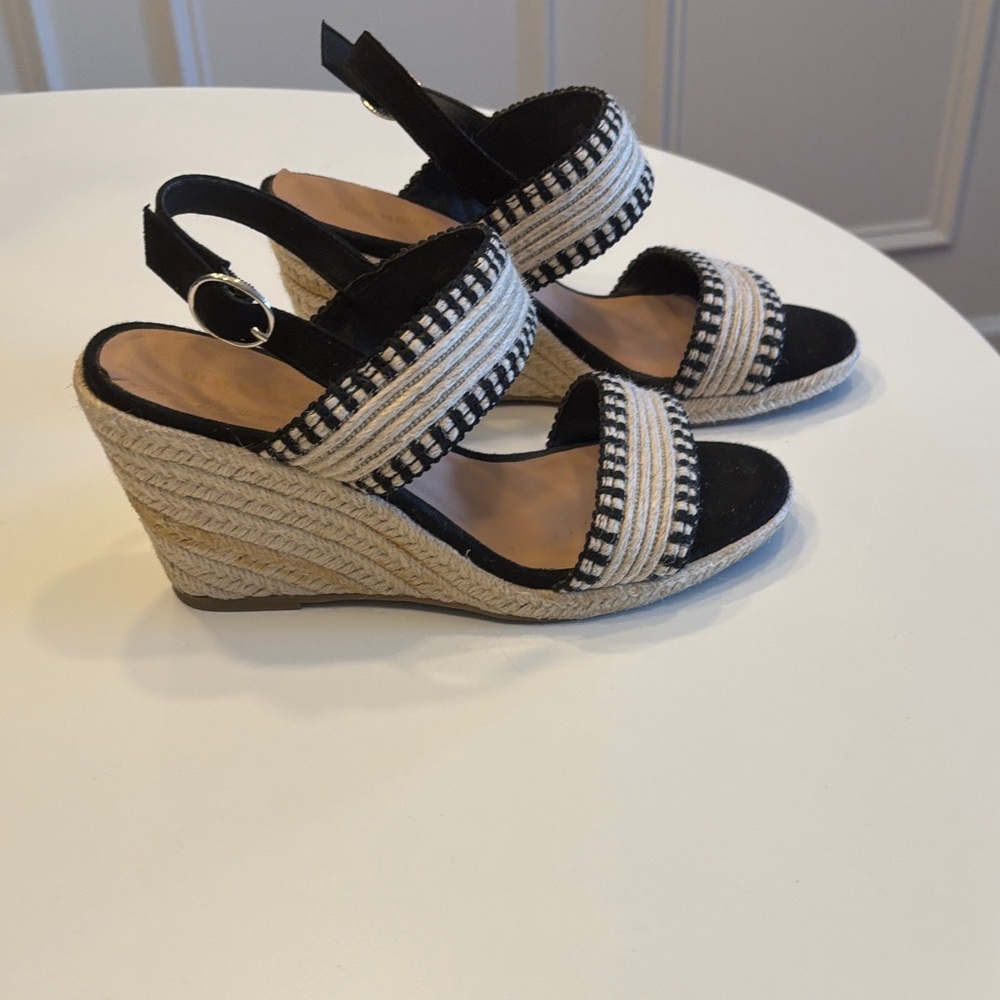 Old Navy Black and Cream Espadrille Sandals